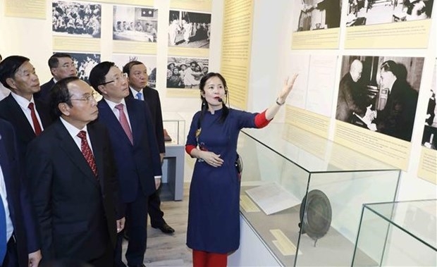Exhibition shows sound friendship, solidarity and co-operation with Laos